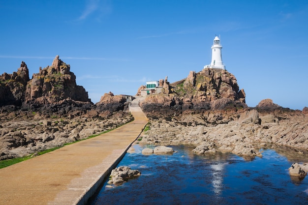 Corbiere Leuchtturm auf Jersey, Kanalinseln