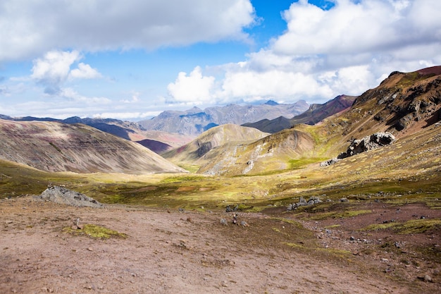 La Cordillera de los Andes o Andina es la cadena montañosa continental más larga del mundo