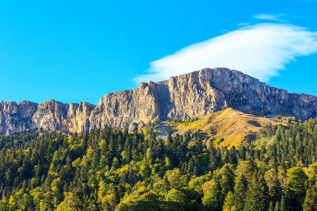 Cordillera del mar de piedra, montaña Nagoy