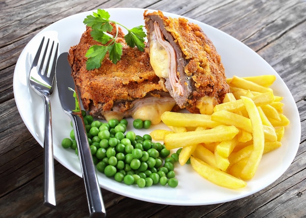 Cordon Bleu com Batatas Fritas