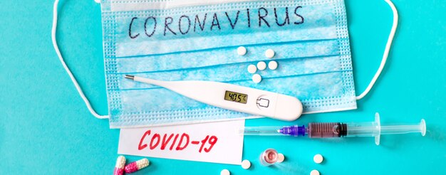 Coronavirus-Konzept auf Hintergrund isoliert