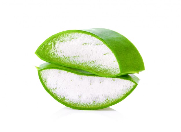 Cortar hojas de Aloe Vera