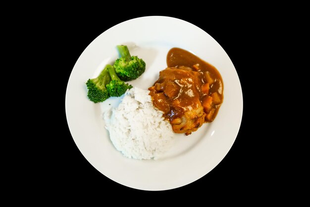 Corte de bife de frango e arroz foco seletivo