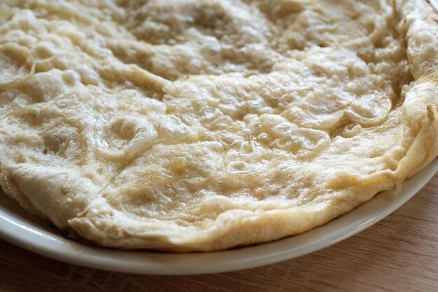 Foto corteza de pizza de un horno napolitano alta hidratación de la masa larga fermentación