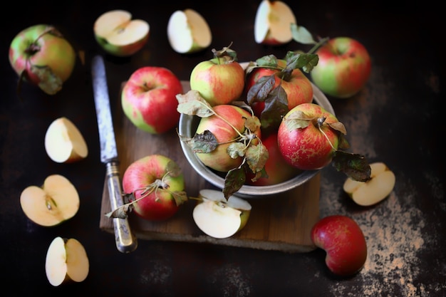 Cosecha manzanas. Manzanas en rodajas.