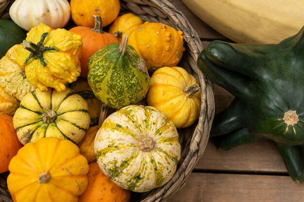 Cosecha de otoño en un mercado agrícola