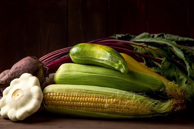 Cosecha de verduras de otoño por concepto de Acción de Gracias