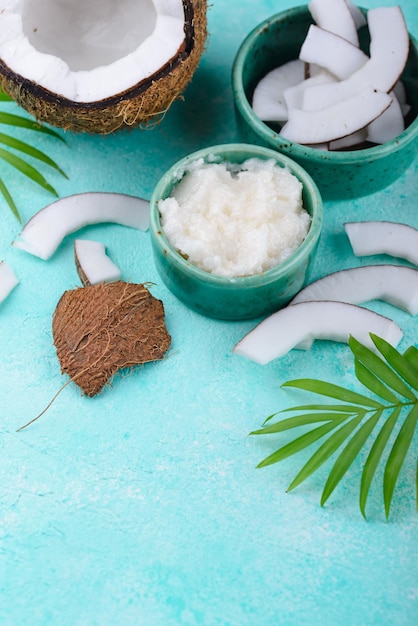 Foto cosmética natural de manteca de coco fresca