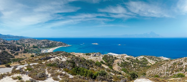 Costa del mar de verano Sithonia Grecia