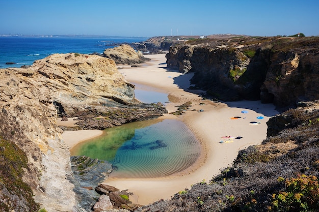 Costa del océano Atlántico en Portugal