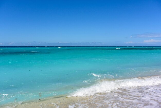 Costa de la playa de Varadero en el océano Atlántico Cuba 2019