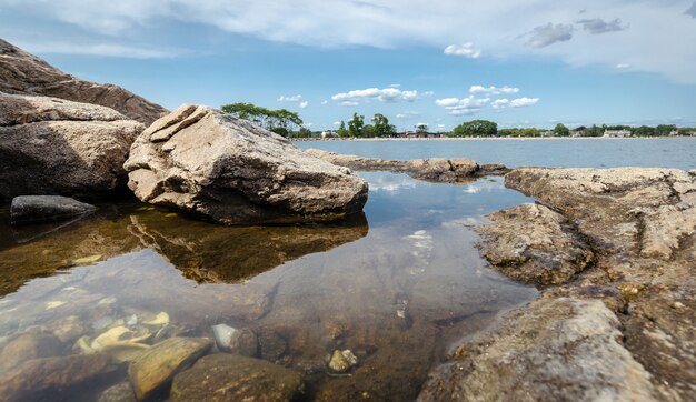 Costa rocosa en Connecticut