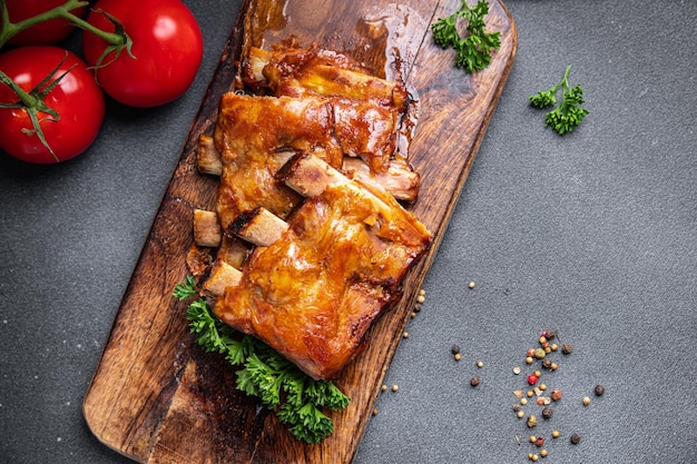 costelas grelhados grelhados de porco churrasco refeição saudável comida lanche dieta na mesa cópia espaço fundo de comida