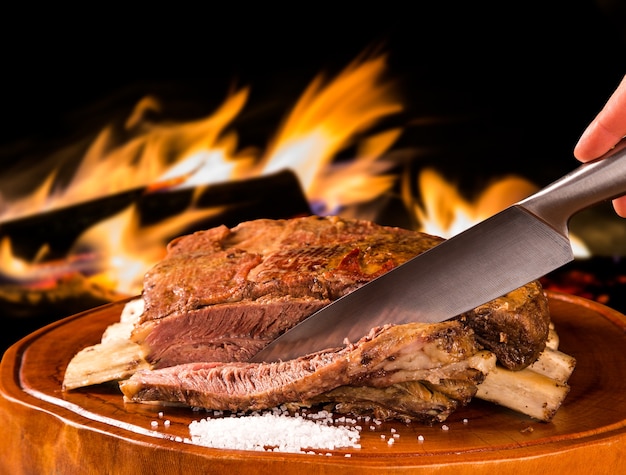 Costelinha de churrasco, tradicional churrasco brasileiro.