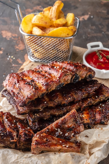 Costillas de cerdo al horno.