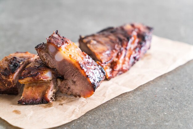 costillas de cerdo a la parrilla