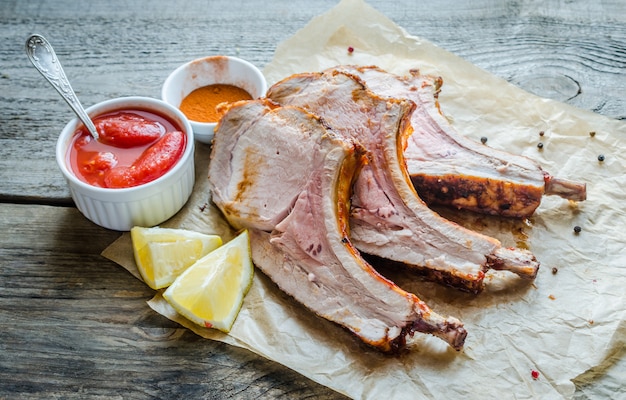 Costillas de cerdo a la parrilla