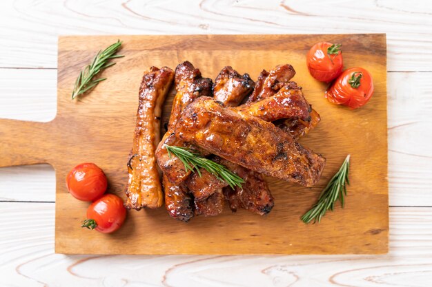 costillas a la parrilla de cerdo