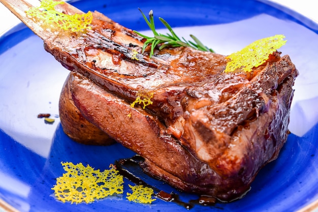 Costillas a la plancha con verduras