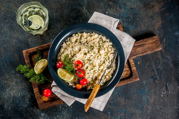 Couscous mit frischen Kräutern