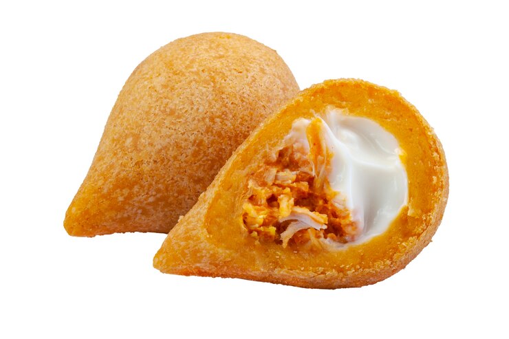 Coxinha de petisco brasileiro, coalhada de catupiry