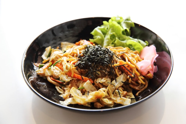 Cozinha japonesa, macarrão frito yakisoba