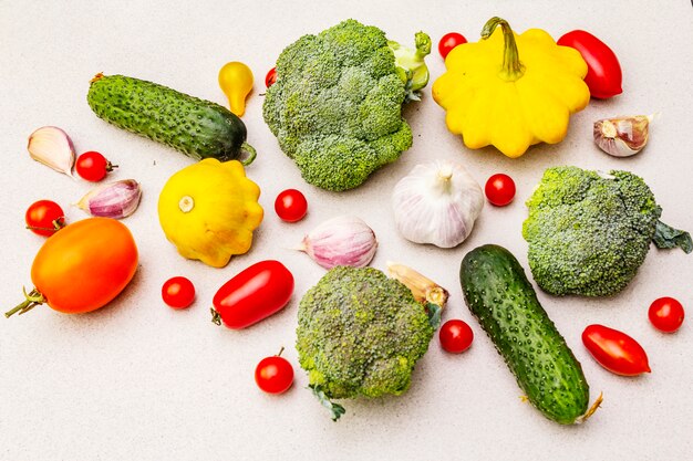 Cozinhar comida com legumes frescos. Colheita de outono, conceito de refeição saudável de preparação