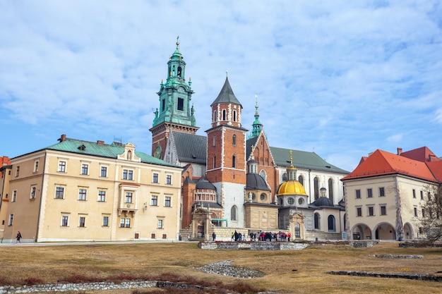 Cracóvia Polônia 14 de março de 2022 Marco famoso do castelo de Wawel em Cracóvia