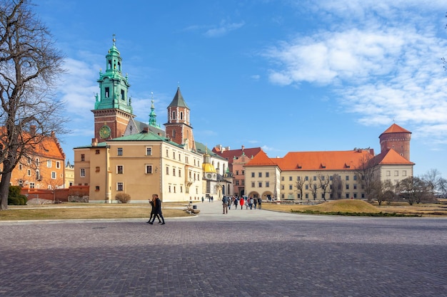 Cracóvia Polônia 14 de março de 2022 Marco famoso do castelo de Wawel em Cracóvia