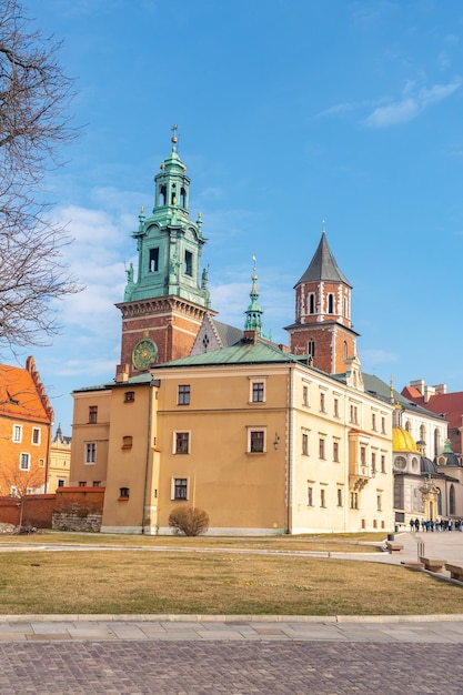 Cracovia Polonia 14 de marzo de 2022 famoso castillo de Wawel en Cracovia