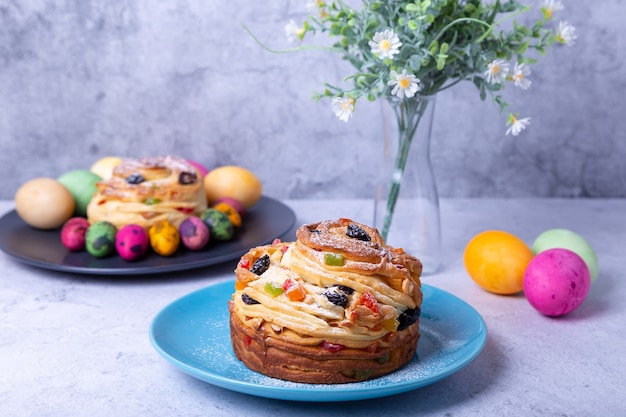 Craffin com passas, nozes e frutas cristalizadas