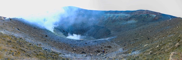 Cratera de Fossa di Vulcano nas ilhas eólias