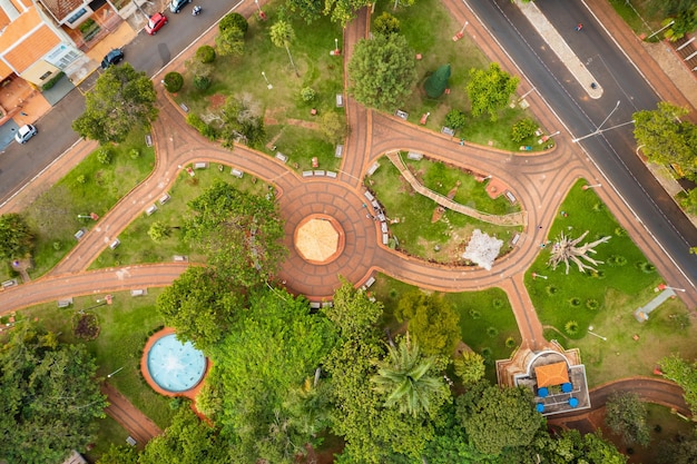 Cravinhos Sao Paulo Brasil Alrededor de mayo de 2022 Praca Manoel Arantes Nogueira Cravinhos ubicado en el centro de Cravinhos, estado de Sao Paulo, imagen aérea de drones