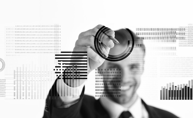 Crear billetera de moneda criptográfica Minería de moneda criptográfica Resolver bloquear obtener ganancias Tecnología Blockchain Futuro dinero digital Invertir moneda criptográfica Hombre interactuar pantalla virtual gráficos comerciales