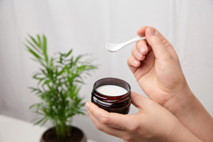 Crema hidratante de manteca de karité Cosmética natural ecológica Tratamiento antiedad para la piel