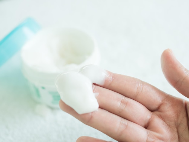 Creme Loção para as Mãos Mulher Cuidados de Beleza Tratamento do Corpo Medicina das unhas para os dedos Mulher