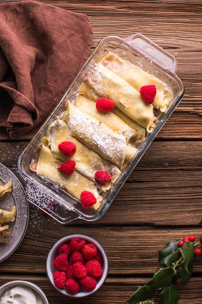 Crepes com queijo cottage prato tradicional ucraniano caseiro nalysnyky