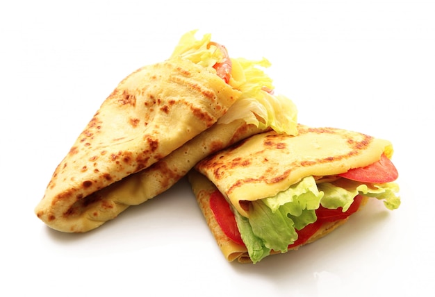 Crepes Con Ensalada Y Tomates