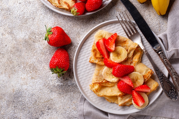 Crepes con fresa y plátano