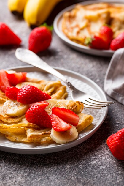 Crepes con fresa y plátano