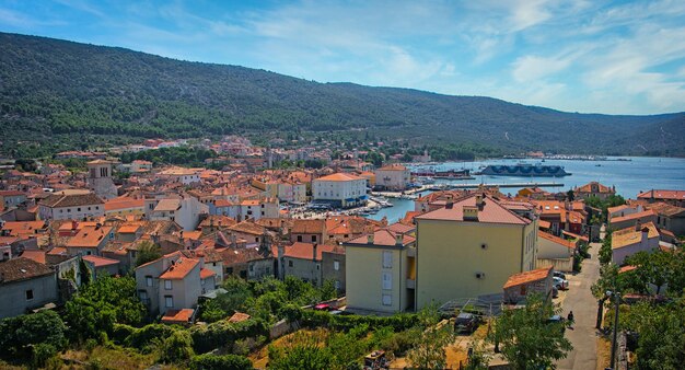 Cres ciudad en la isla Cres en croacia