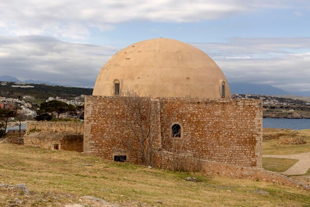 Creta La ciudad de Rethymnon Dentro de la antigua fortaleza veneciana de Fortezza Grecia en un día nublado