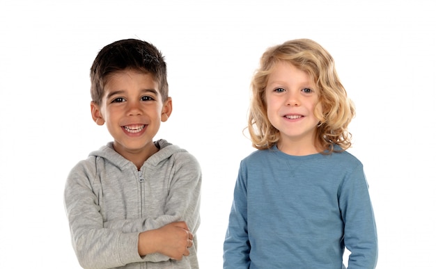 Crianças sorrindo em branco isoladas