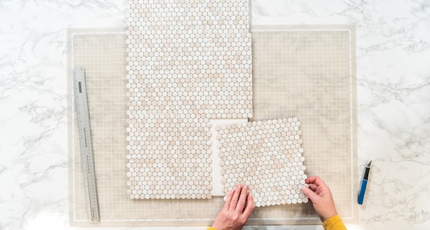 Criando um backsplash elegante com telhas de peel e stick