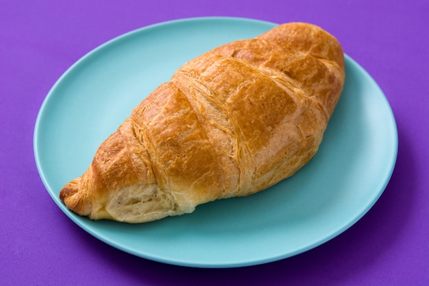 Croissant no prato