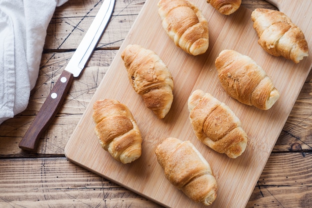 Croissants mit Schokoladenfüllung