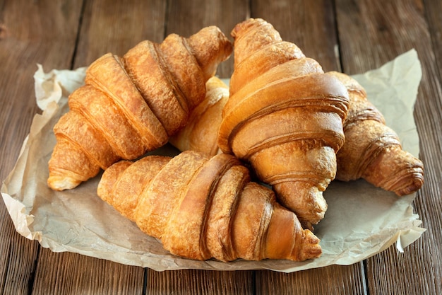 Croissants recién hechos