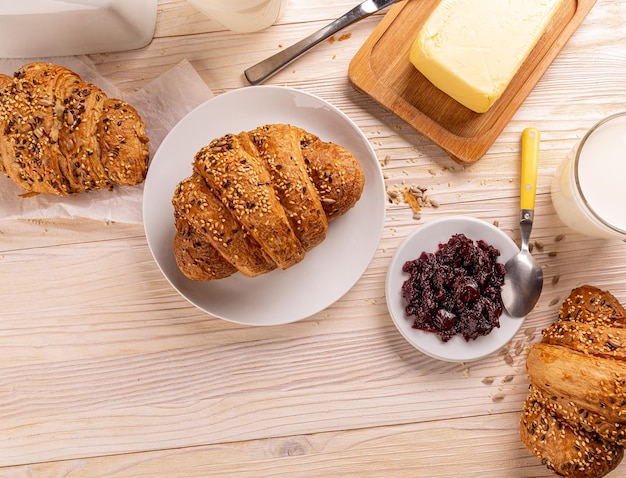 Croissants recién horneados