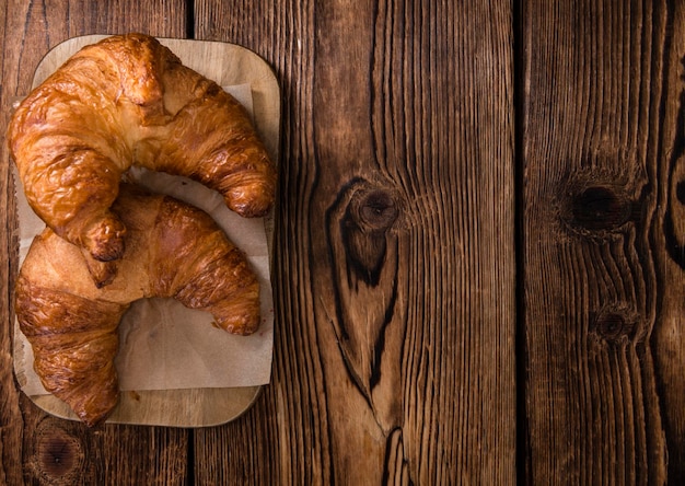 Croissants recién horneados