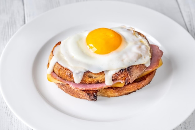 Croque-Madame-Sandwich